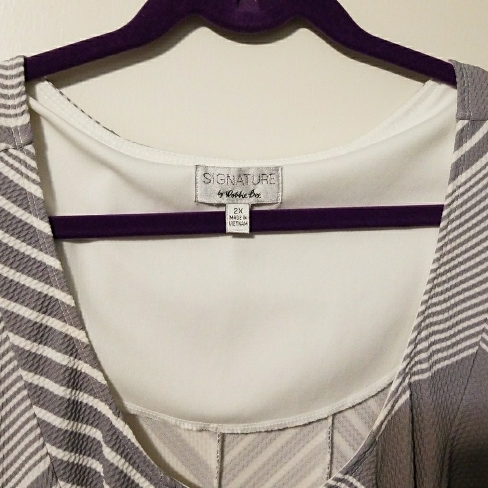 Lite weight chevron pattern dress